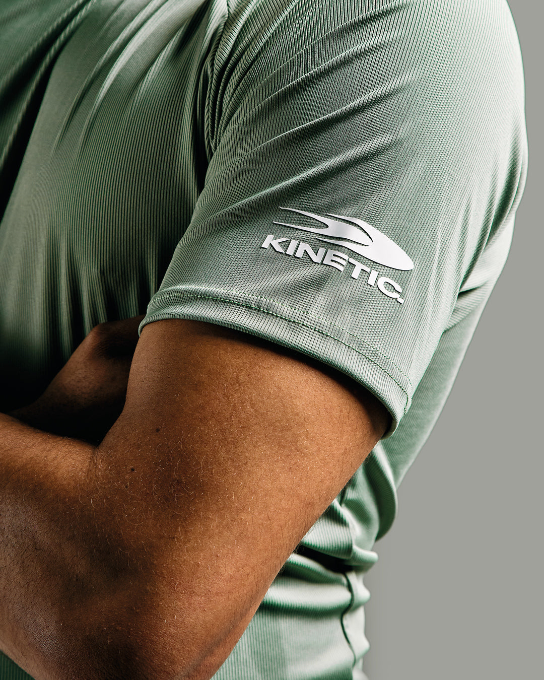 Green Flow Athletic Fitness T-Shirt Close