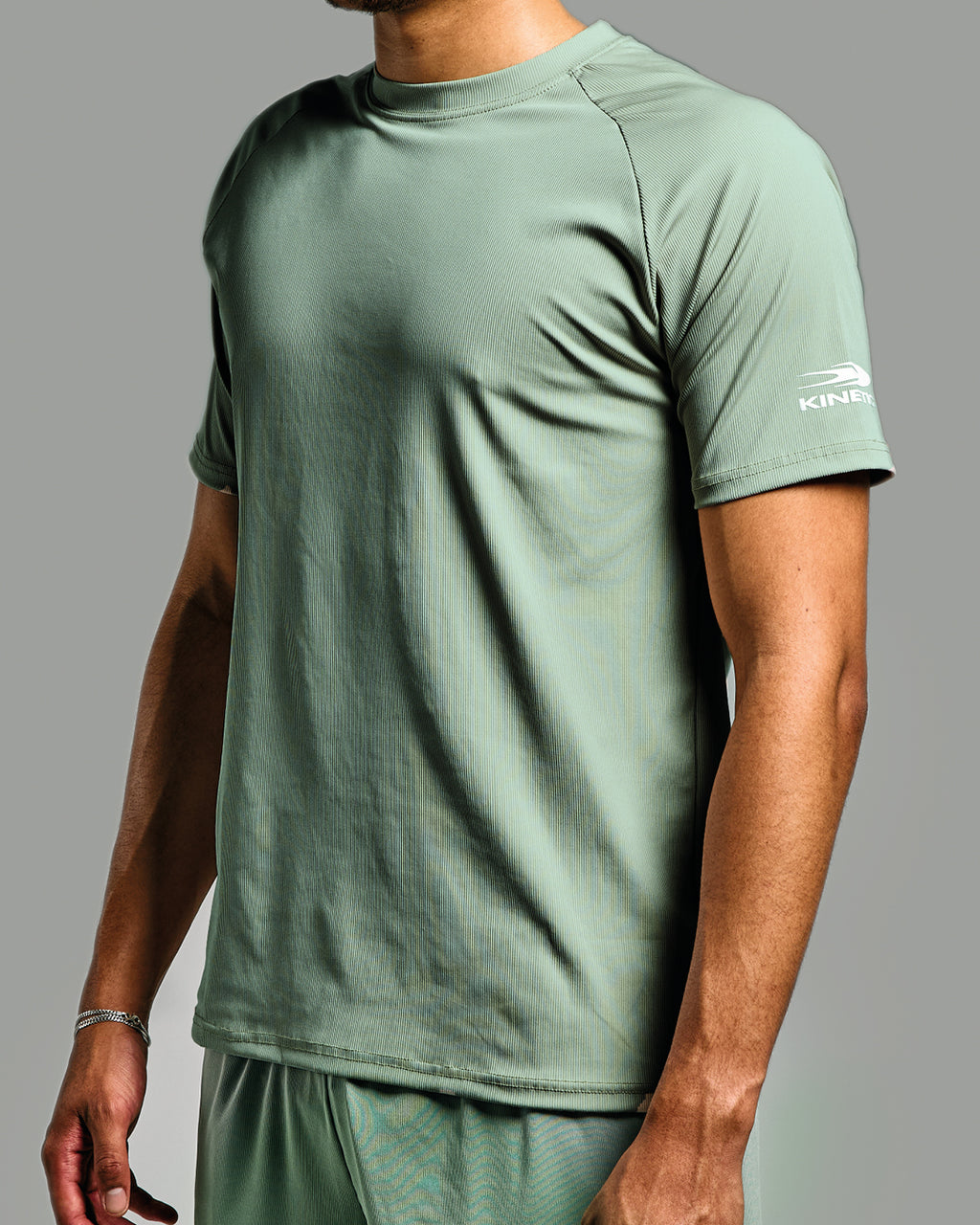 Green Flow Athletic Fitness T-Shirt Quarter