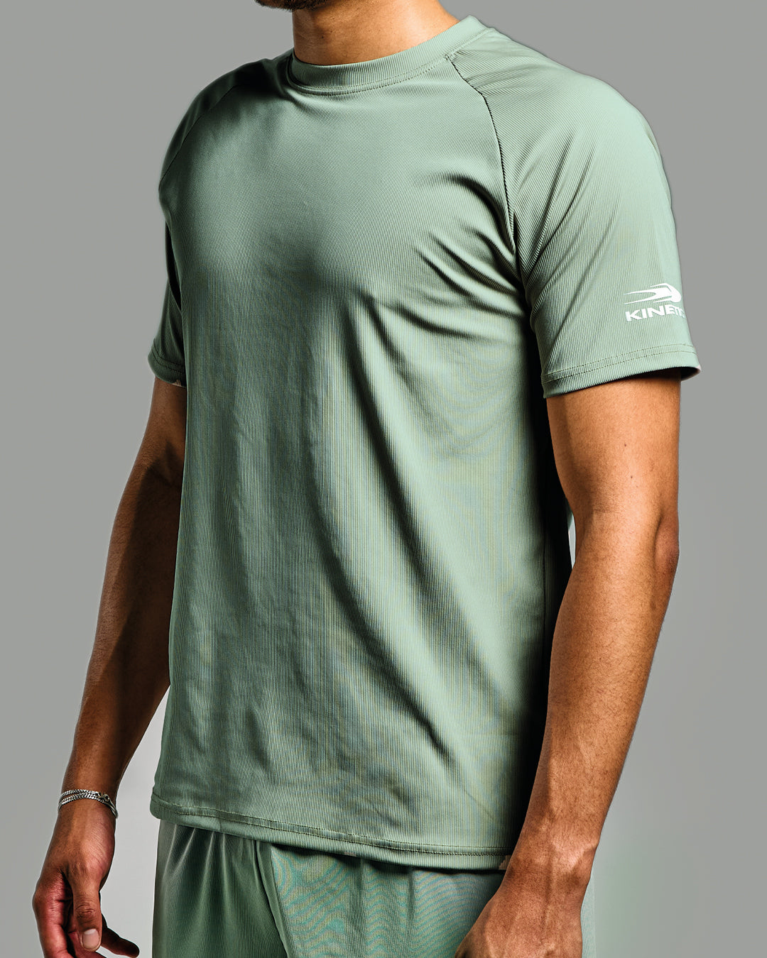 Green Flow Athletic Fitness T-Shirt Quarter